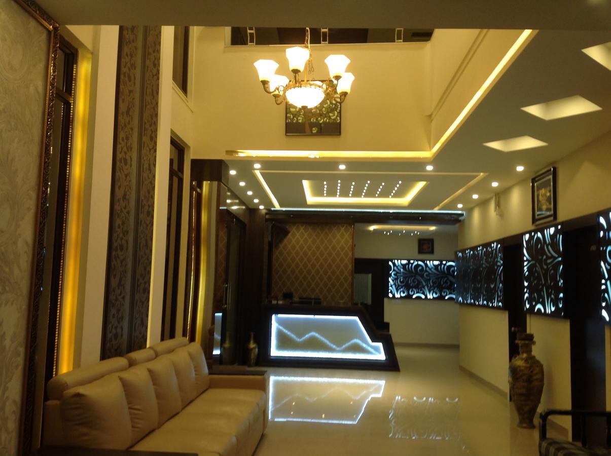 Hotel Rest Inn จิกมากาลูร์ ภายนอก รูปภาพ